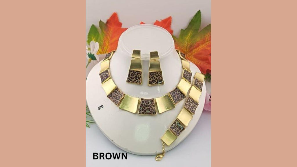 JEWELRIES /BIJOUX