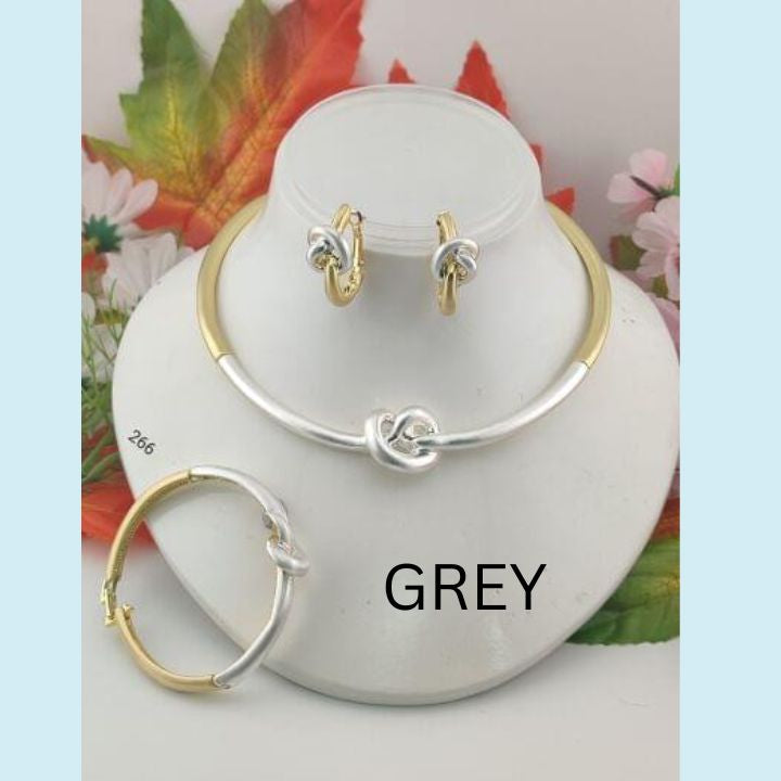 JEWELRY / BIJOUX