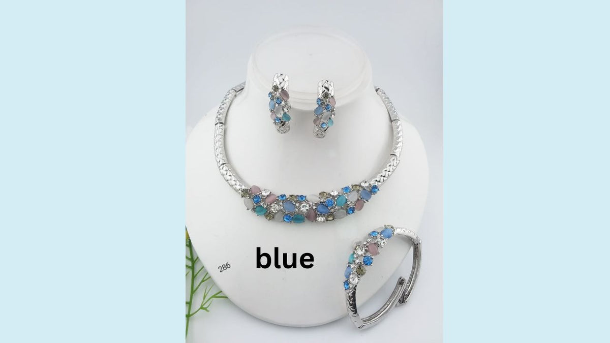 JEWELRY / BIJOUX